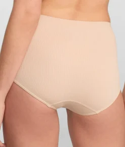 The Easy Everyday Seamless Brief