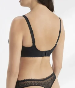 The Push-Up Without Padding Bra