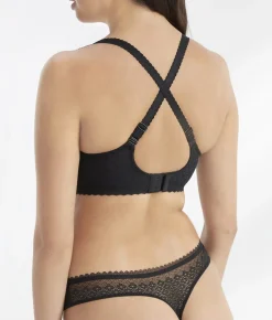 The Push-Up Without Padding Bra