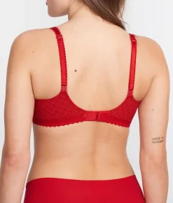 The Push-Up Without Padding Bra