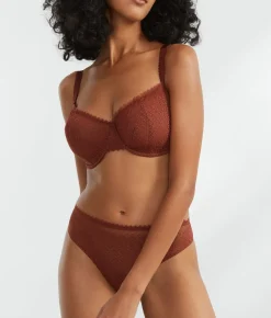 The Push-Up Without Padding Bra