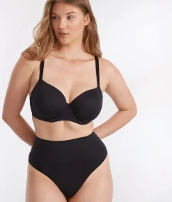 The Smoothing Seamless Thong