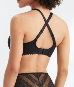 The Wire-Free Smoothing T-Shirt Bra With Lace