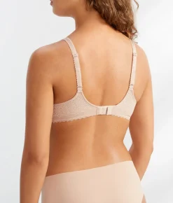 The Wire-Free Smoothing T-Shirt Bra With Lace