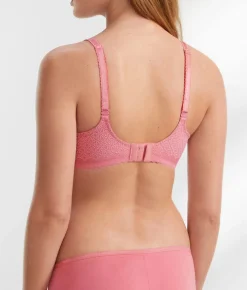 The Wire-Free Smoothing T-Shirt Bra With Lace