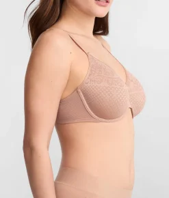 Visual Effects Minimizer Bra